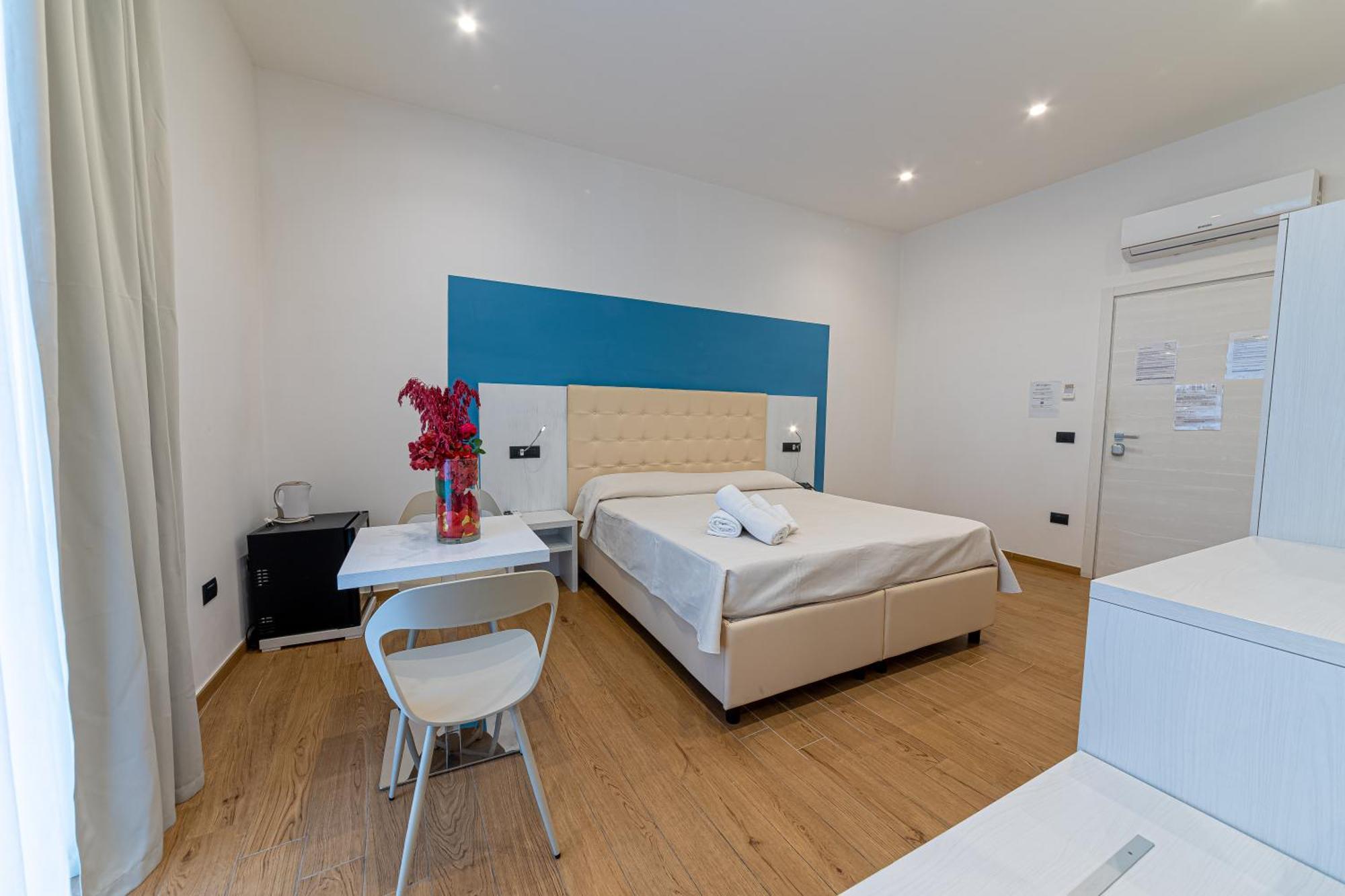 Residenza San Lorenzo Bed & Breakfast Naples