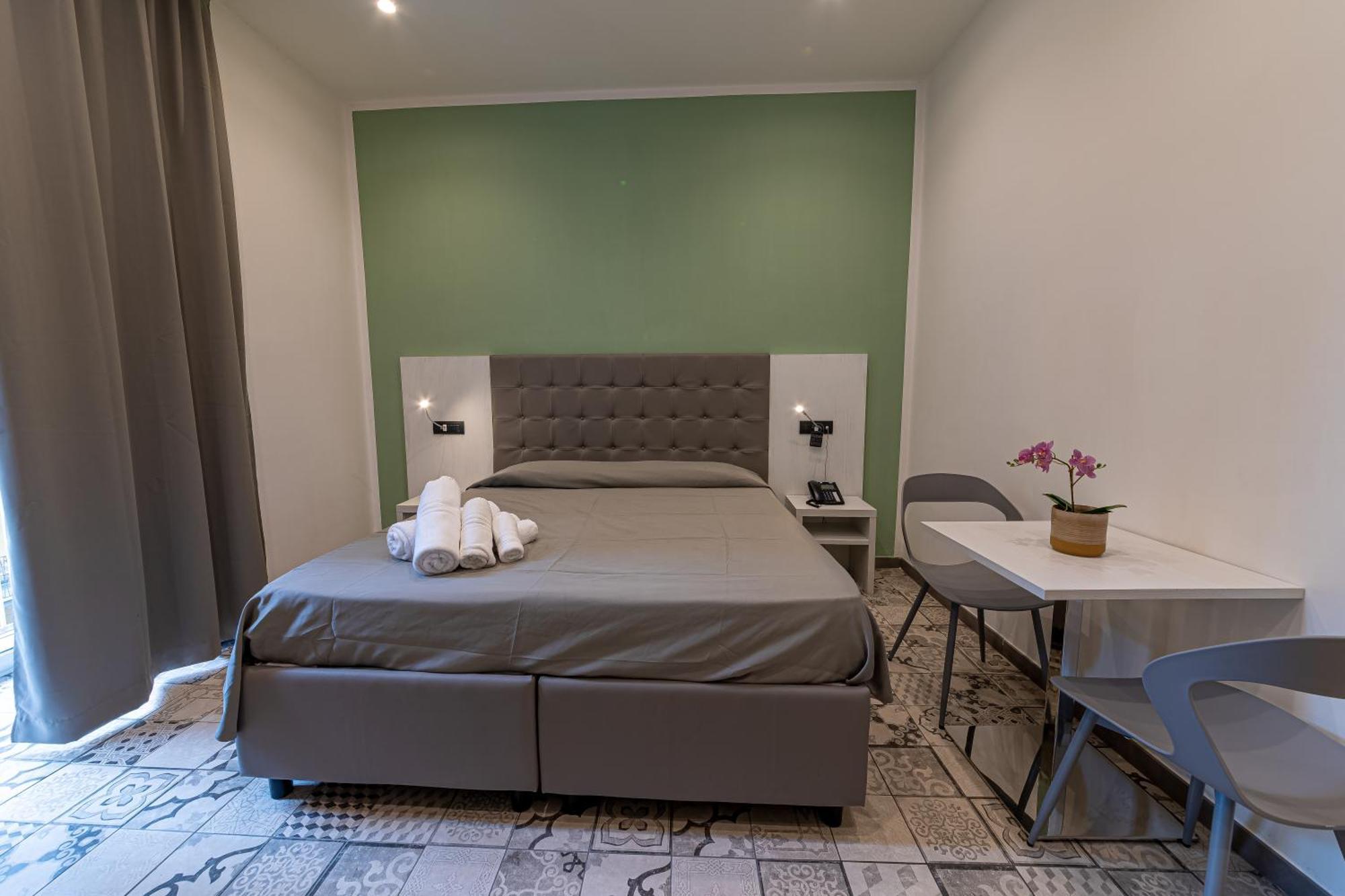 Residenza San Lorenzo Naples